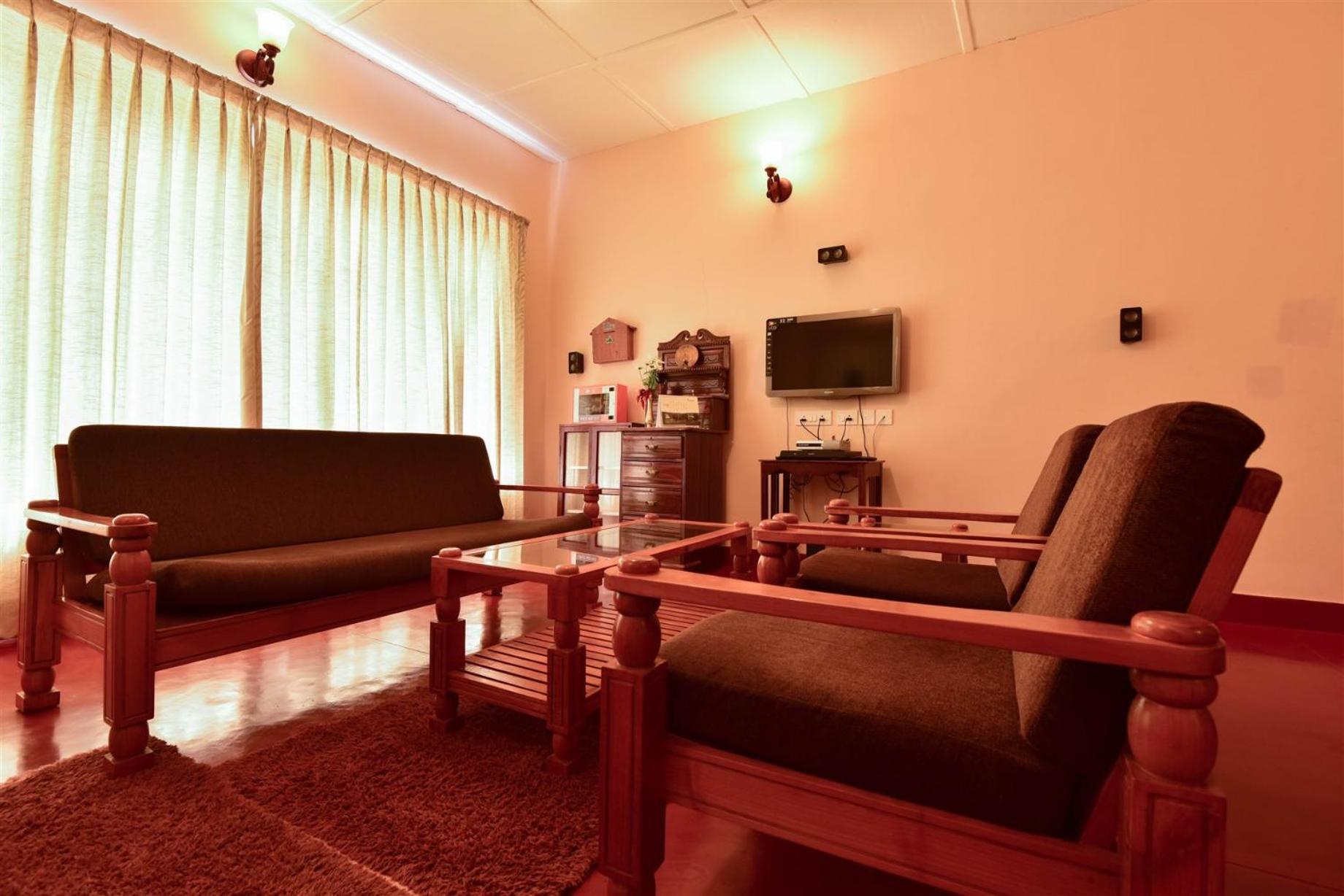 Manalar Hotel Gudalur  Værelse billede